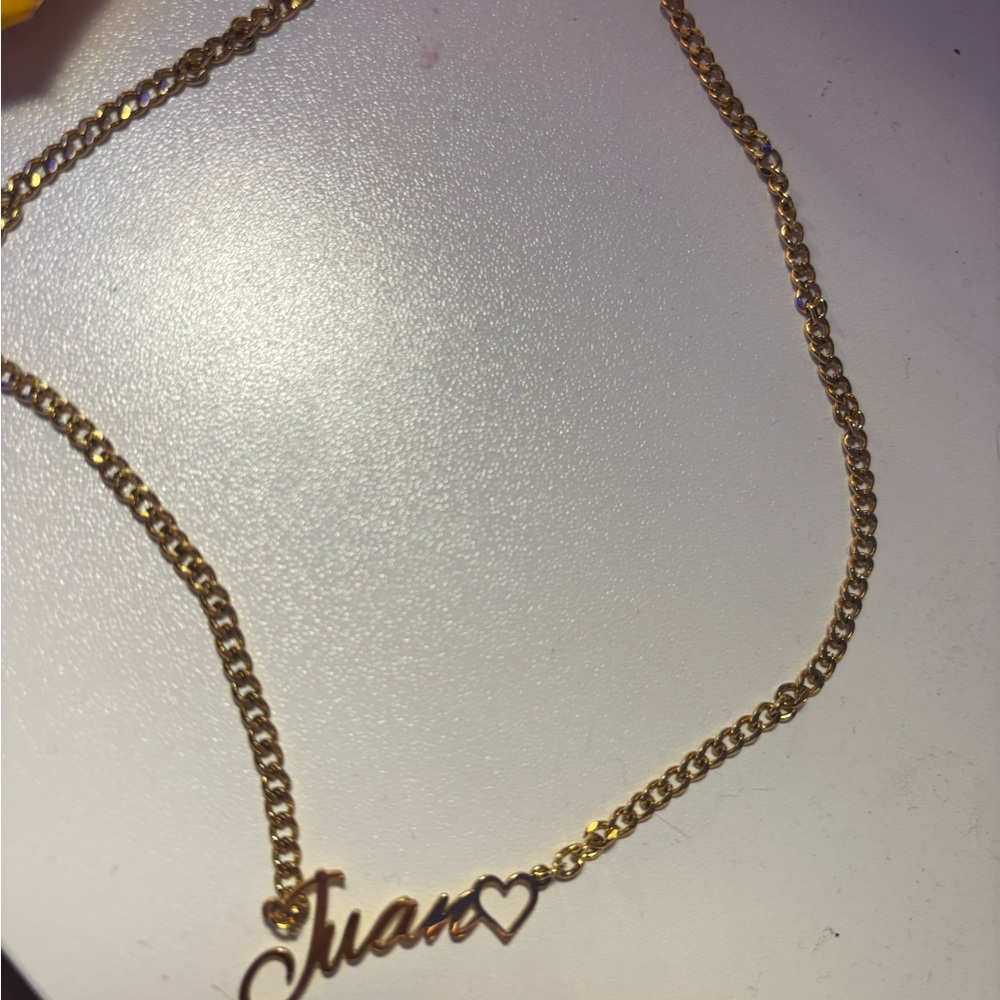 Elegant Gold Cursive Name Necklace with Heart Detail
